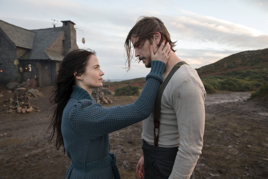 Eva Green as Vanessa Ives and Josh Hartnett as Ethan Chandler in Penny Dreadful (season 2, episode 7)