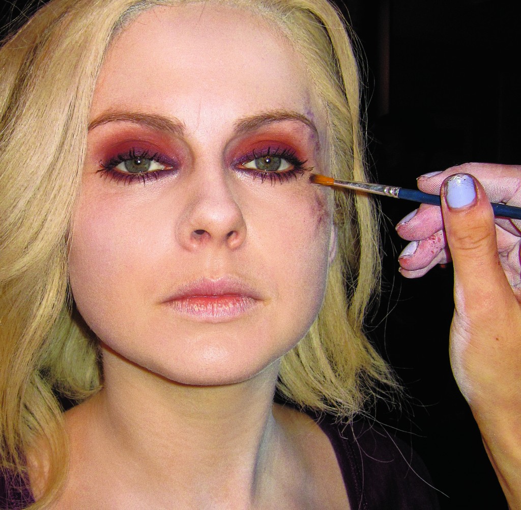 Rose McIver, iZombie, make-up, comic con, bts