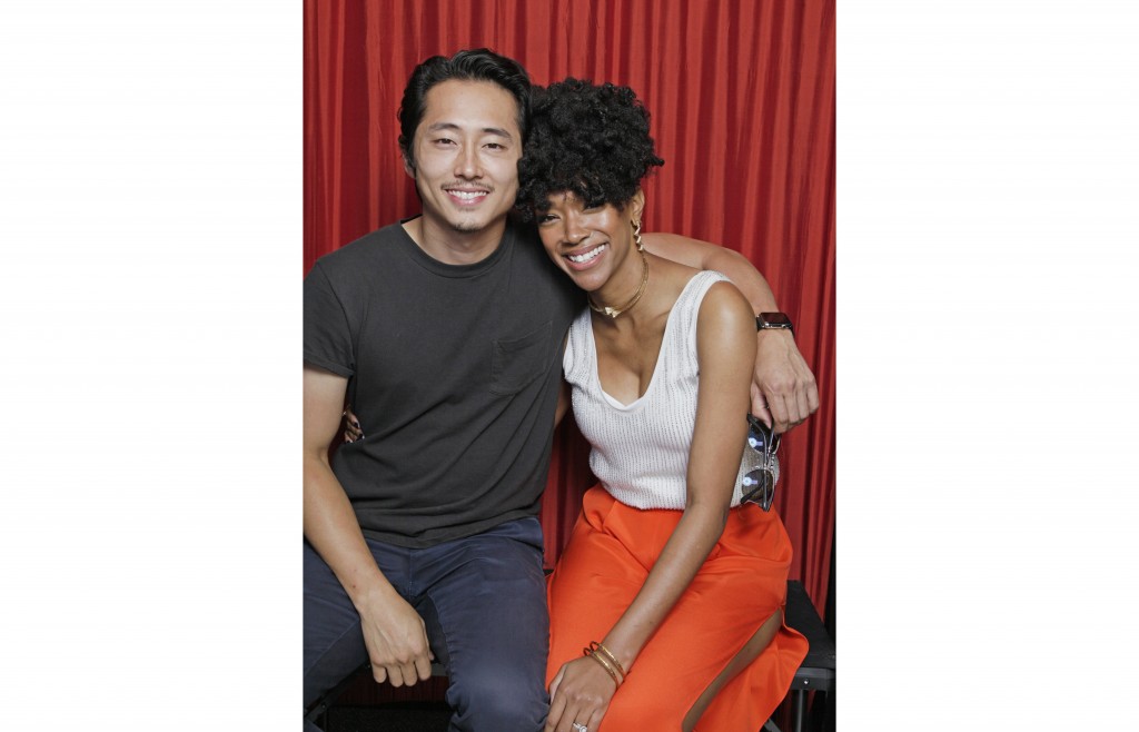 Steven Yeun and Sonequa Martin-Green of The Walking Dead bond at ComicCon 2015