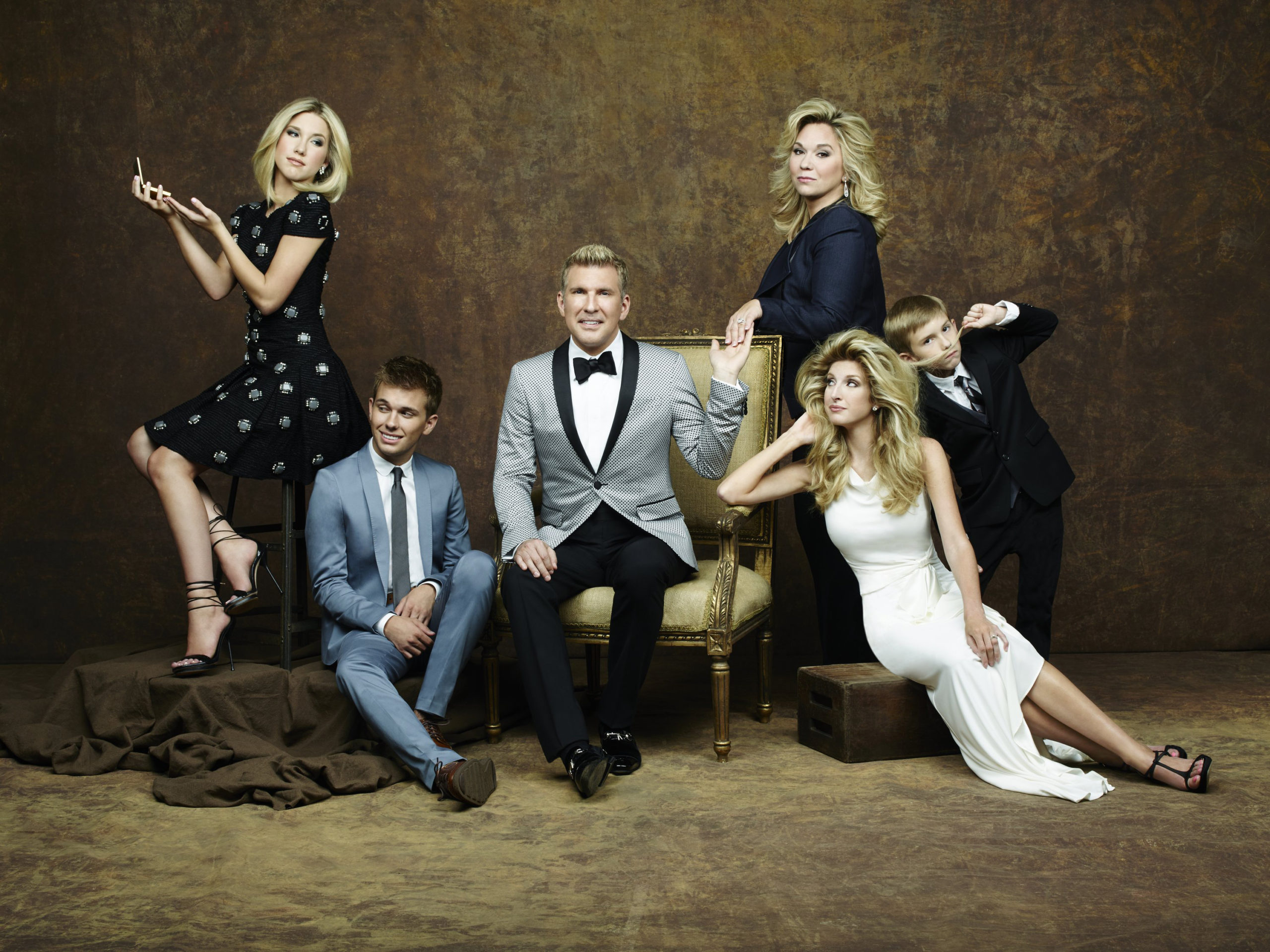 Chrisley Knows Best - Season 2 - Savannah Chrisley, Chase Chrisley, Todd Chrisley, Julie Chrisley, Lindsie Chrisley Campbell, Grayson Chrisley