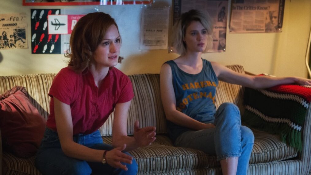 Kerry Bishe as Donna Clark and Mackenzie Davis as Cameron Howe - Halt and Catch Fire, Season 2, Episode 6