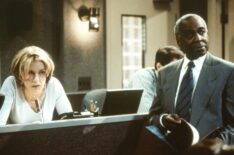 Felicity Huffman and Robert Guillaume on Sports Night