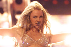 Britney Spears performs at the 2000 MTV Video Music Awards