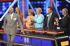 Celebrity Family Feud - Steve Harvey, Cheryl Hines, Rosemary Harbolt, Becky Hines, Michael Hines, Chris Hines