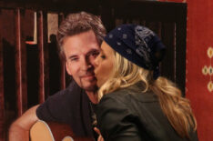 Kenny Loggins and Jessica St. Clair in Playing House - Season 2 - 'Celebrate Me Scones'