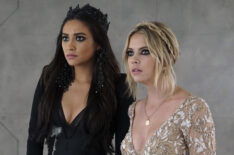 'Game Over Charles' - Pretty Little Liars - Shay Mitchell and Ashley Benson