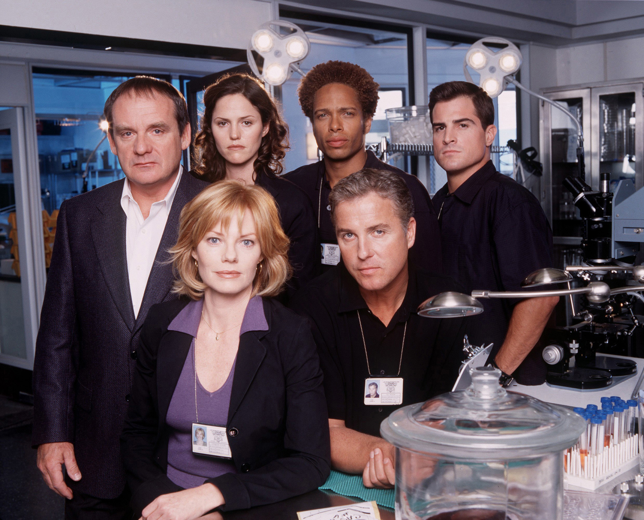 The cast of CSI: Crime Scene Investigation: Paul Guilfoyle, Jorja Fox, Gary Dourdan, George Eads, Marg Helgenberger, and William Petersen