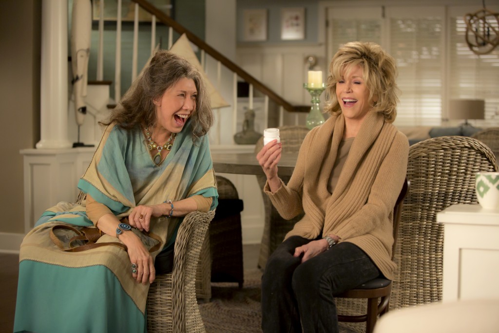Jane Fonda and Lily Tomlin laughing in Grace And Frankie