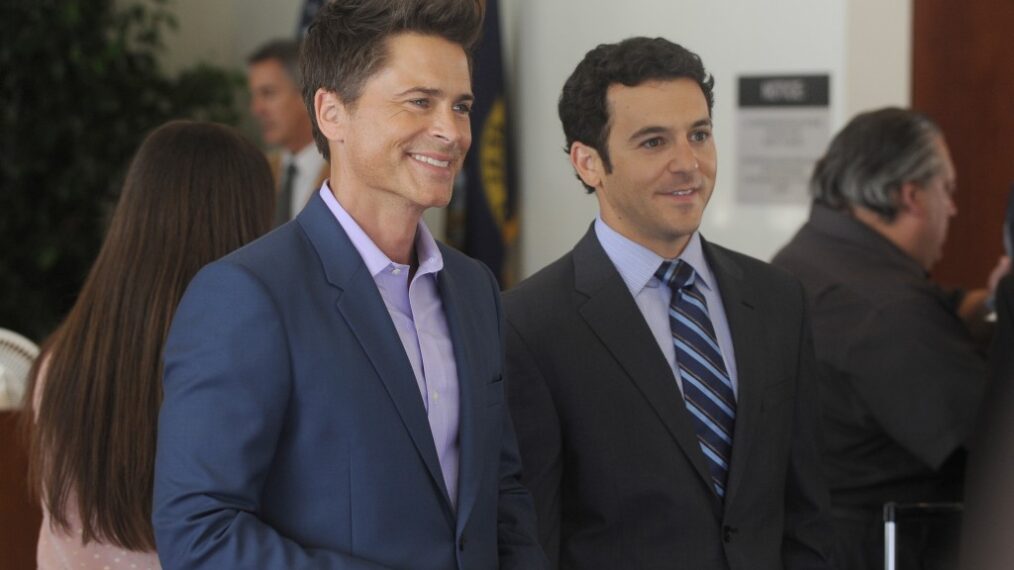 Rob Lowe and Fred Savage - The Grinder