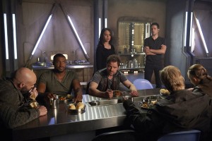 Dark Matter - Roger Cross as Six, Anthony Lemke as Three, Melissa O'Neil as Two, Mark Bendavid as One - Season 1, Episode 10