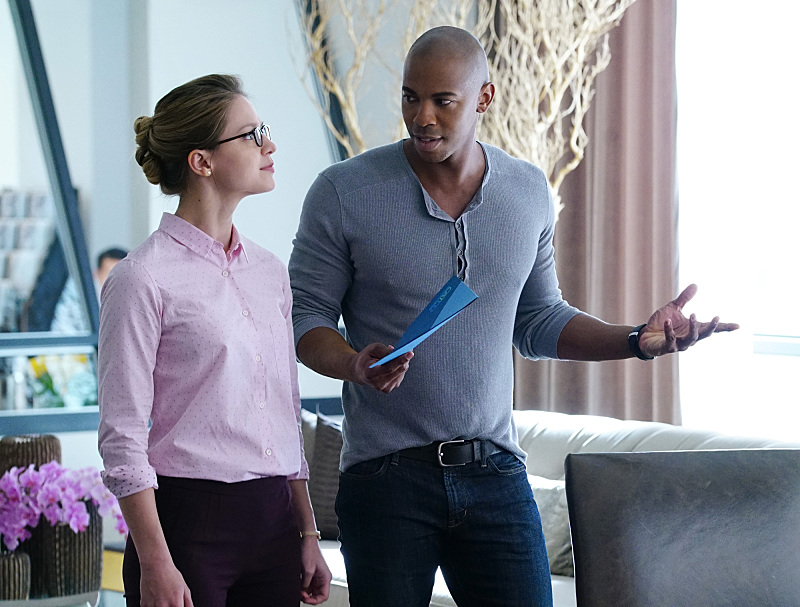 Melissa Benoist and Mehcad Brooks - Supergirl