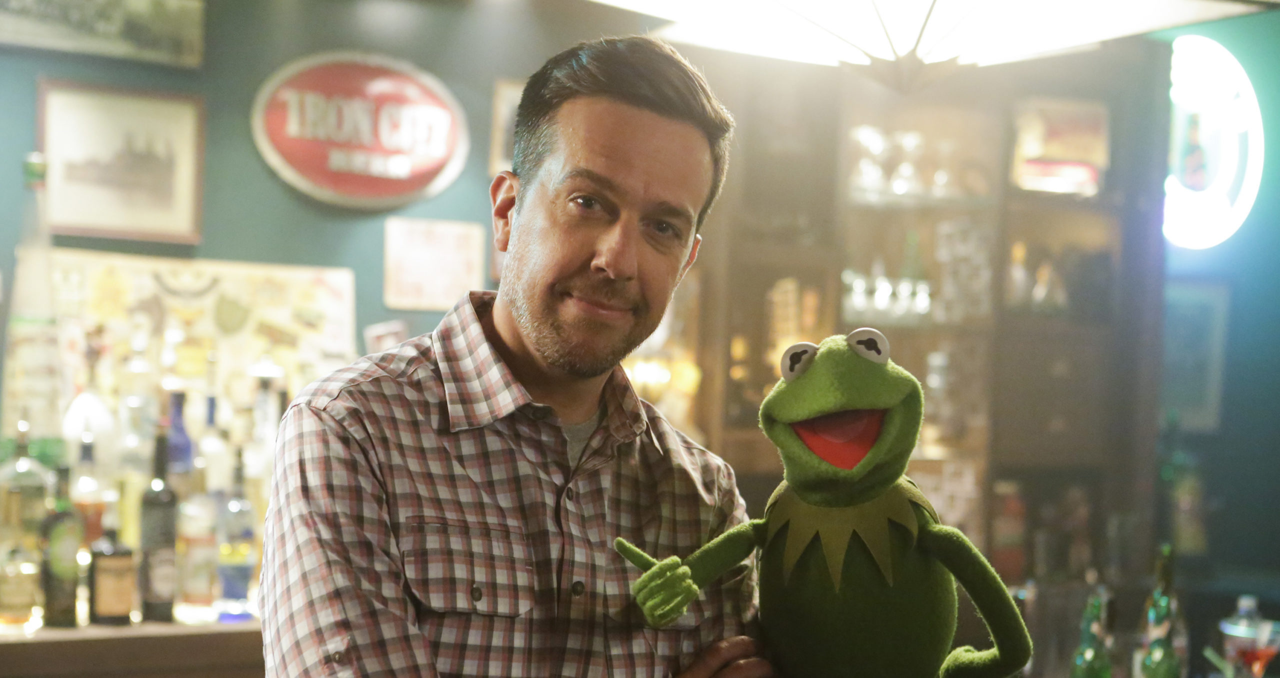 Muppets - Ed Helms, Kermit the Frog