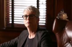 Jamie Lee Curtis as Dean Cathy Munsch in the 'Pumpkin Patch' episode of Scream Queens