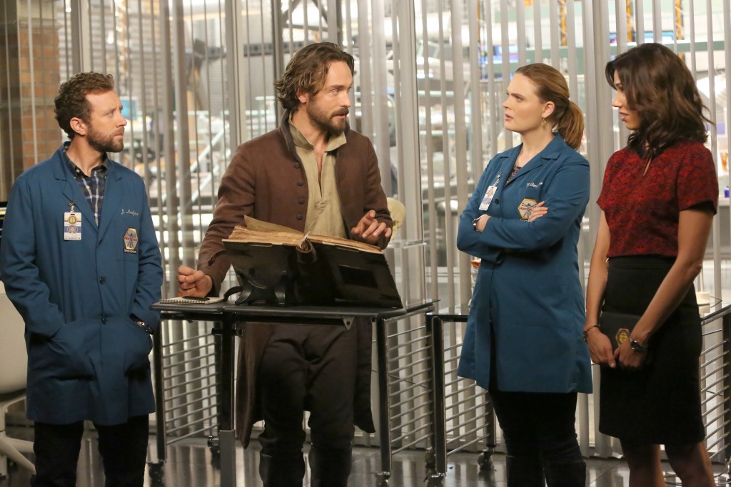 TJ Thyne, guest star Tom Mison, Emily Deschanel and Michaela Conlin, Bones, Sleepy Hollow