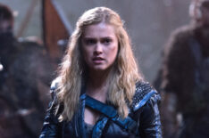 Eliza Taylor as Clark in 100 - 'Blood Must Have Blood, Part One'