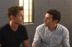 Rob Lowe and Fred Savage in The Grinder