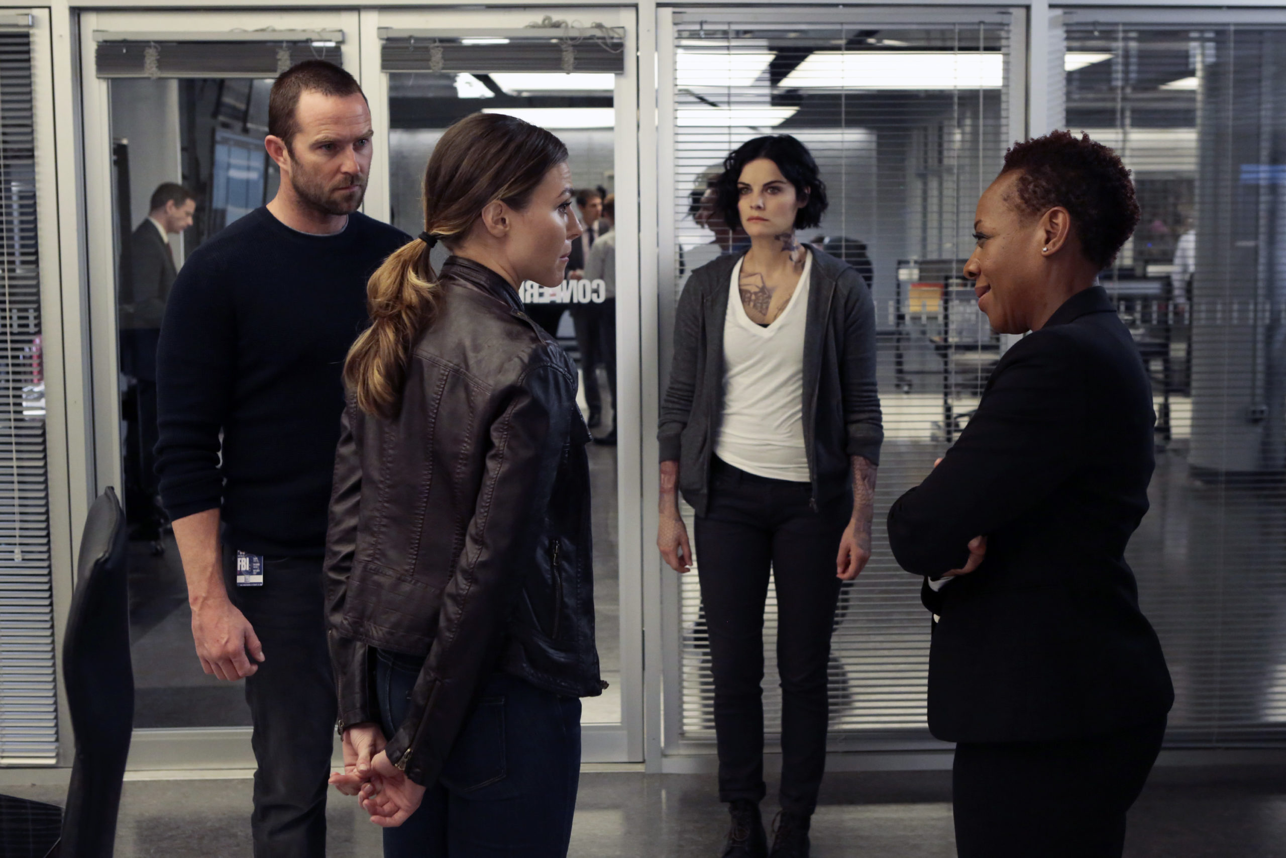 BLINDSPOT, Sullivan Stapleton, Trieste Kelly Dunn, aimie Alexander