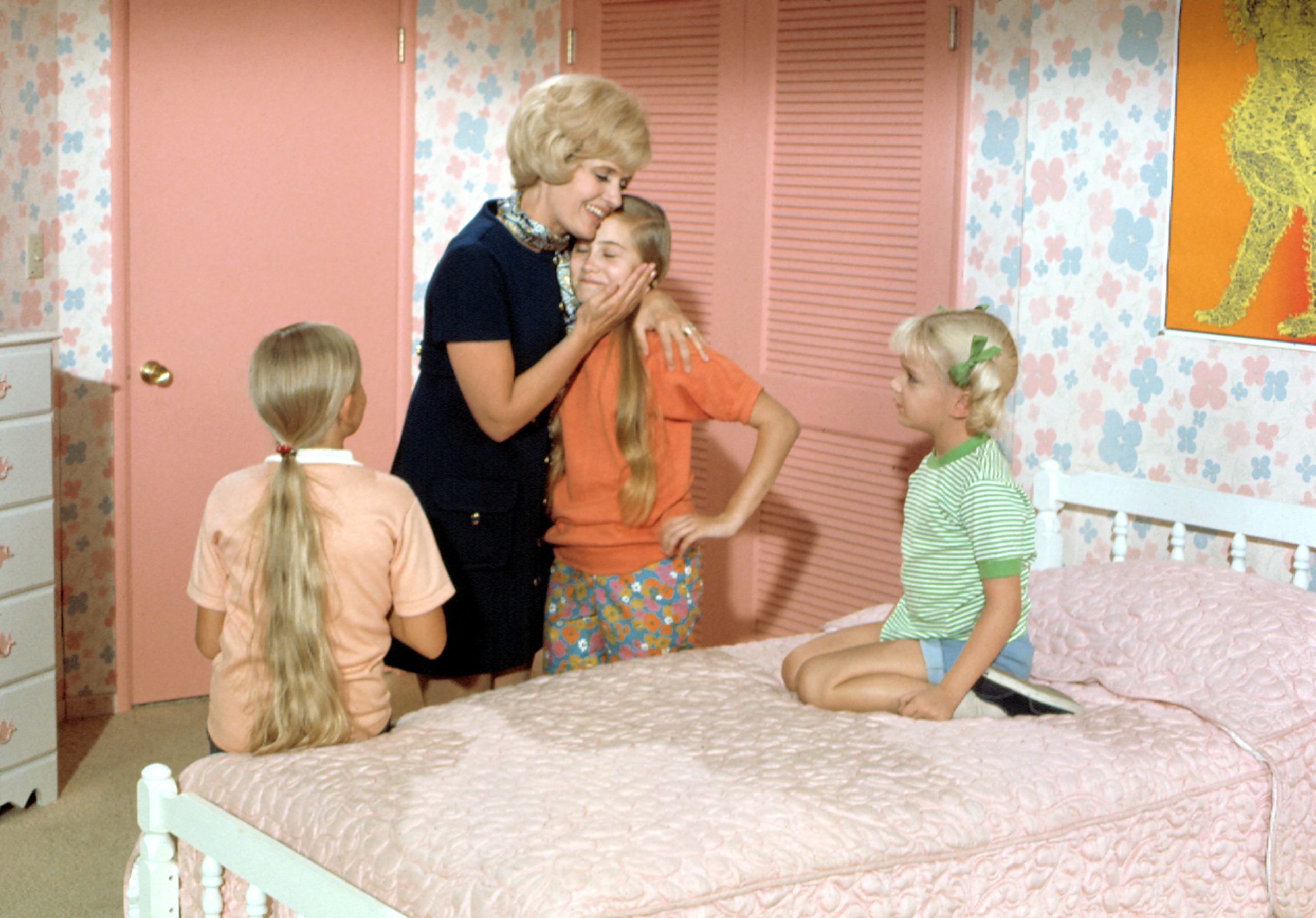 Brady Bunch - Eve Plumb, Florence Henderson, Maureen McCormick, Susan Olsen