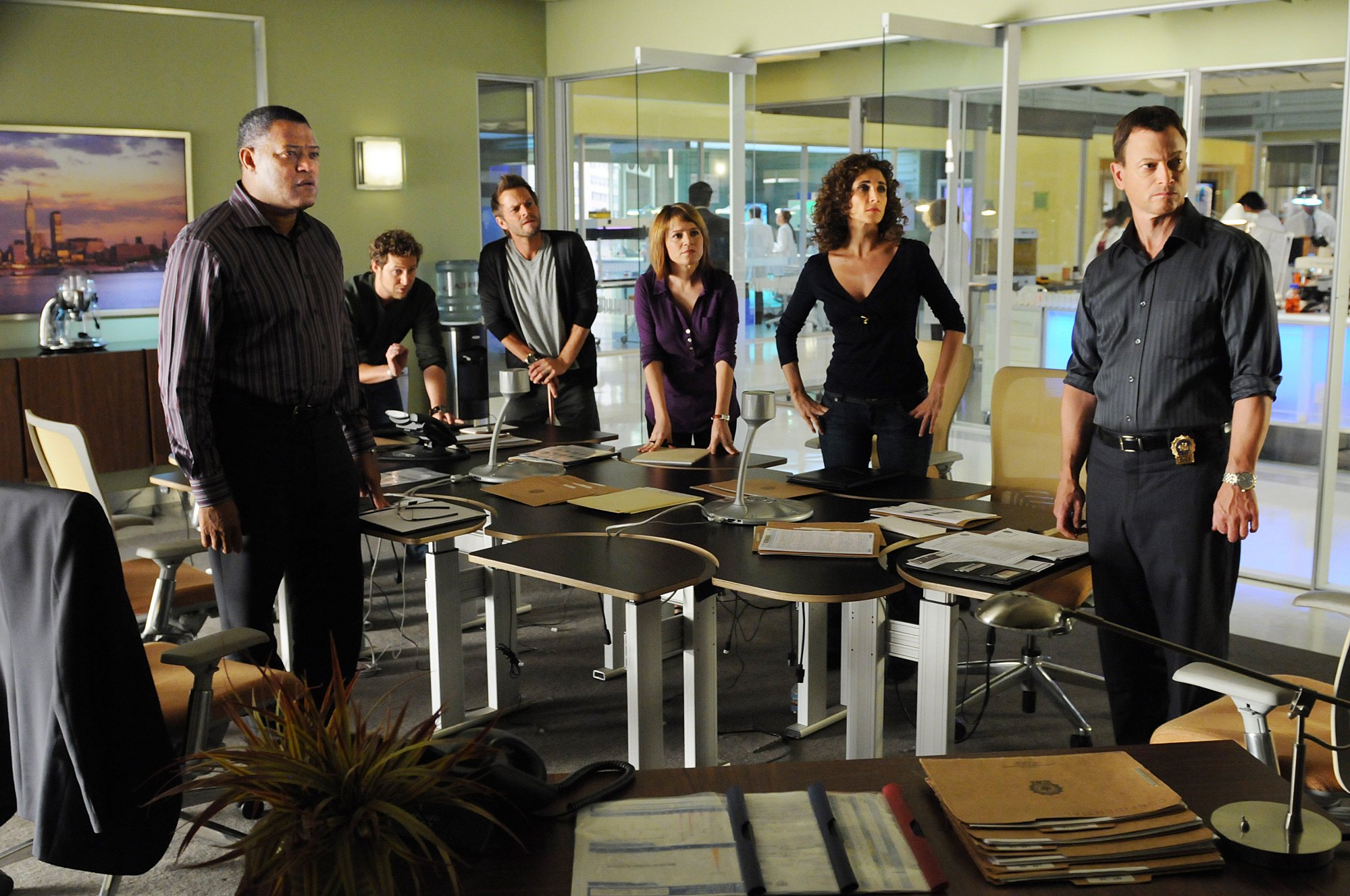 Dr. Ray Langston (Laurence Fishburne), Adam Ross (AJ Buckley), Danny Messer (Carmine Giovinazzo), Lindsay (Anna Belknap), Det. Stella Bonasera, (Melina Kanakaredes), and Det. Mac Taylor (Gary Sinise) in CSI Trilogy - 'Hammer Down'