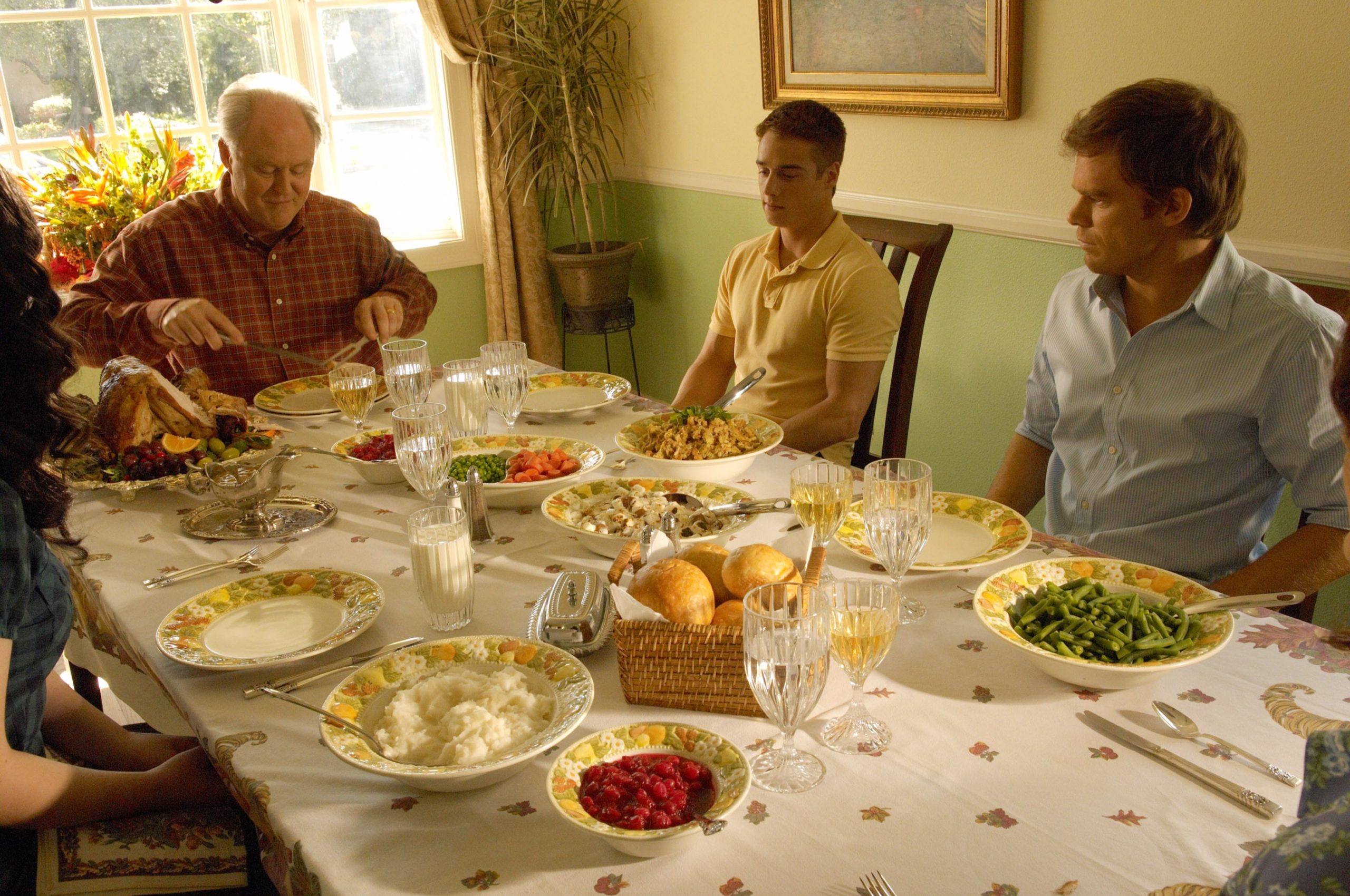 DEXTER, (from left): Vanessa Marano, John Lithgow, Brando Eaton, Michael C. Hall, 'Hungry Man', (Sea