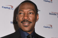 Eddie Murphy poses on the red carpet during the 18th Annual Mark Twain Prize For Humor