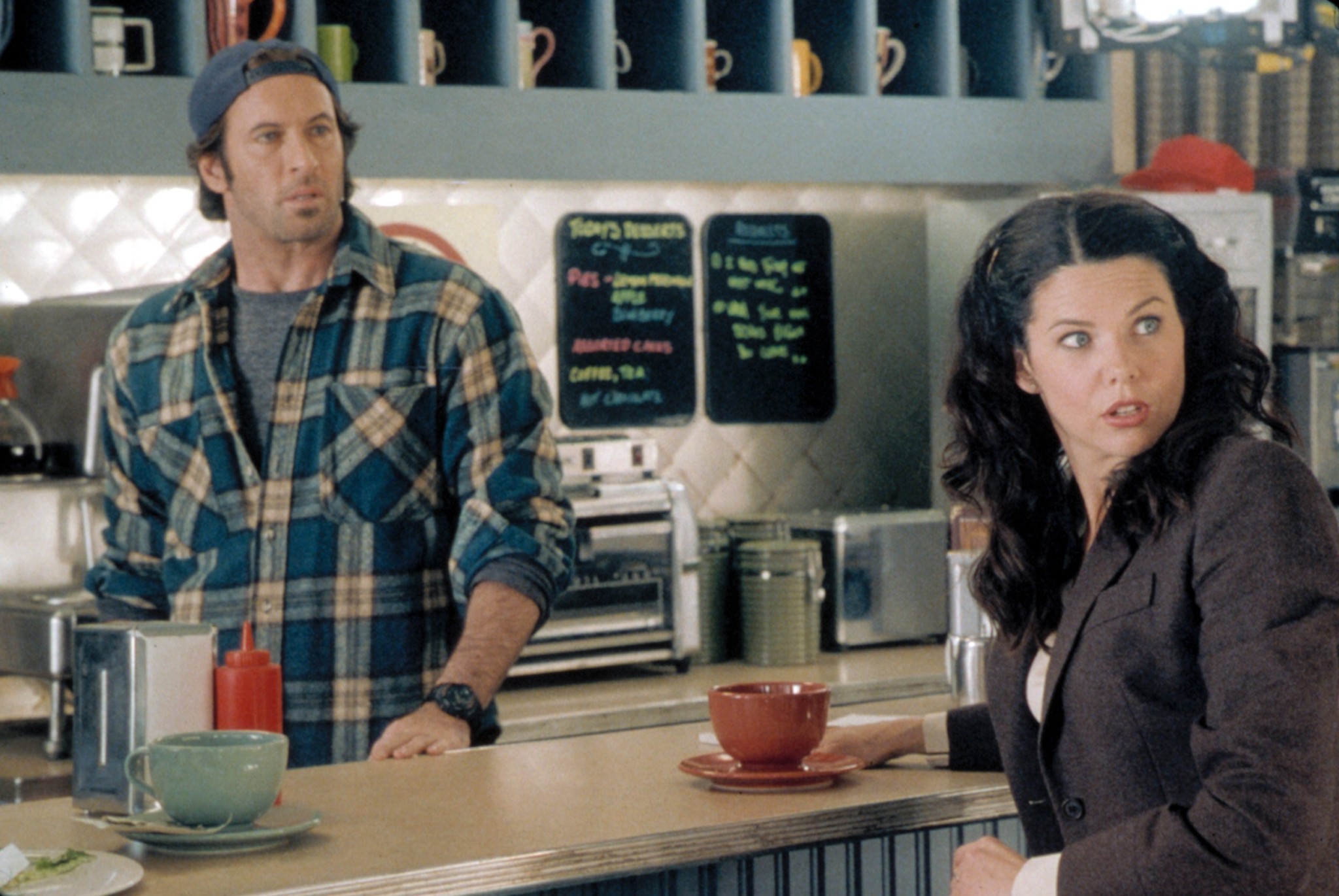 Gilmore Girls - Scott Patterson and Lauren Graham in Luke's Diner