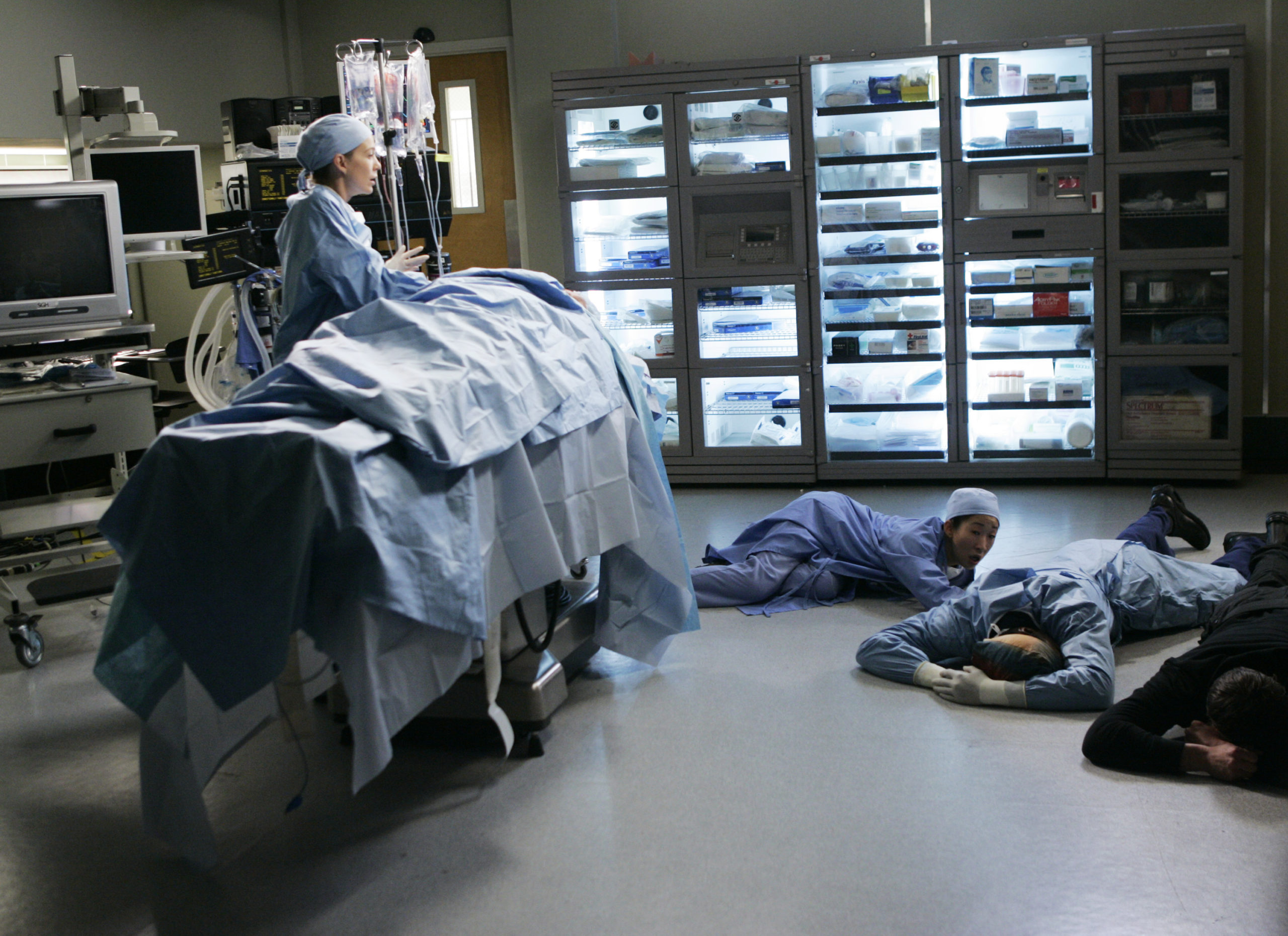 Greys Anatomy, ELLEN POMPEO, SANDRA OH, ISAIAH WASHINGTON, KYLE CHANDLER