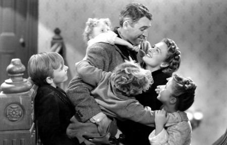 IT'S A WONDERFUL LIFE, James Stewart, Donna Reed