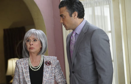 Jane the Virgin - Rita Moreno as Liliana and Jaime Camil as Rogelio