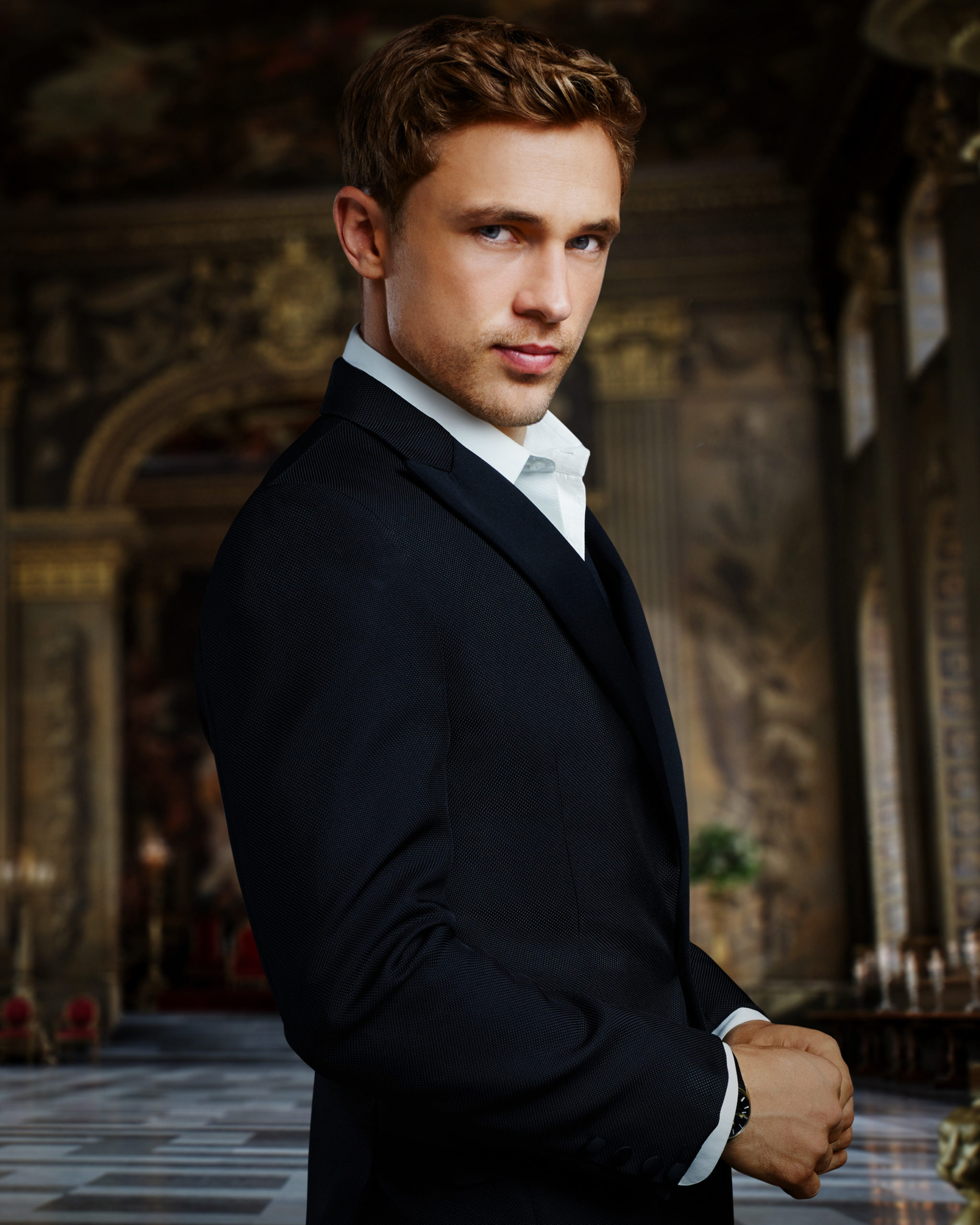 William Moseley as Liam in The Royals