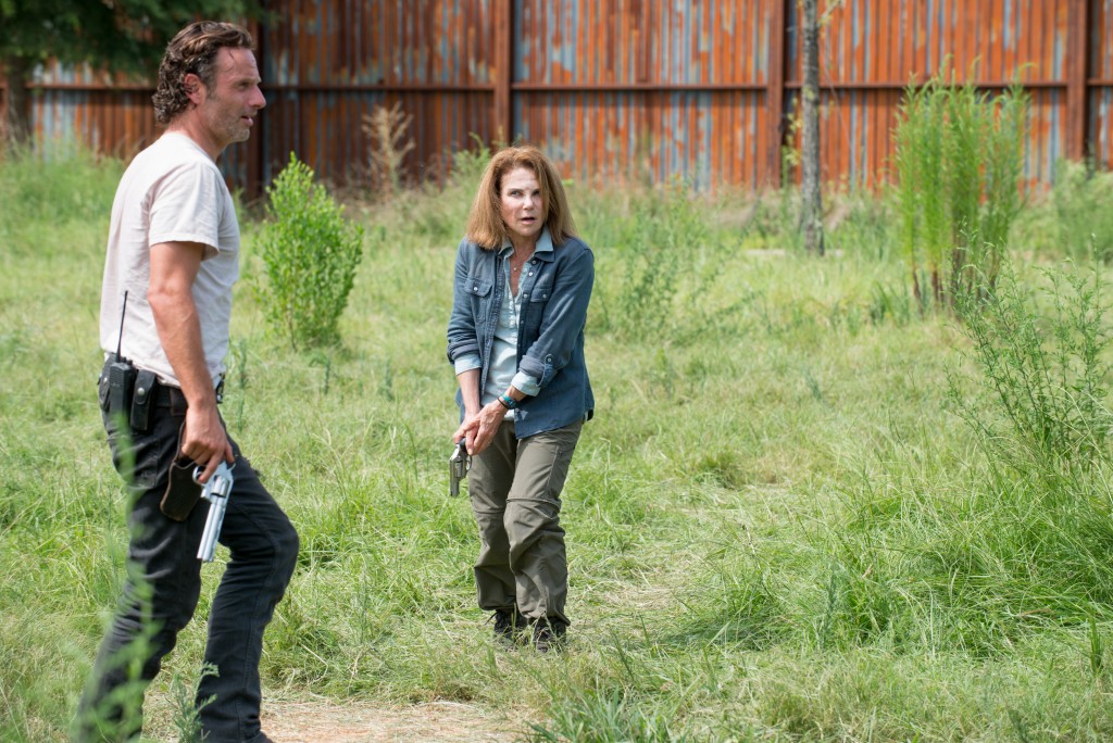 Walking Dead - Andrew Lincoln, Tovah Feldshuh