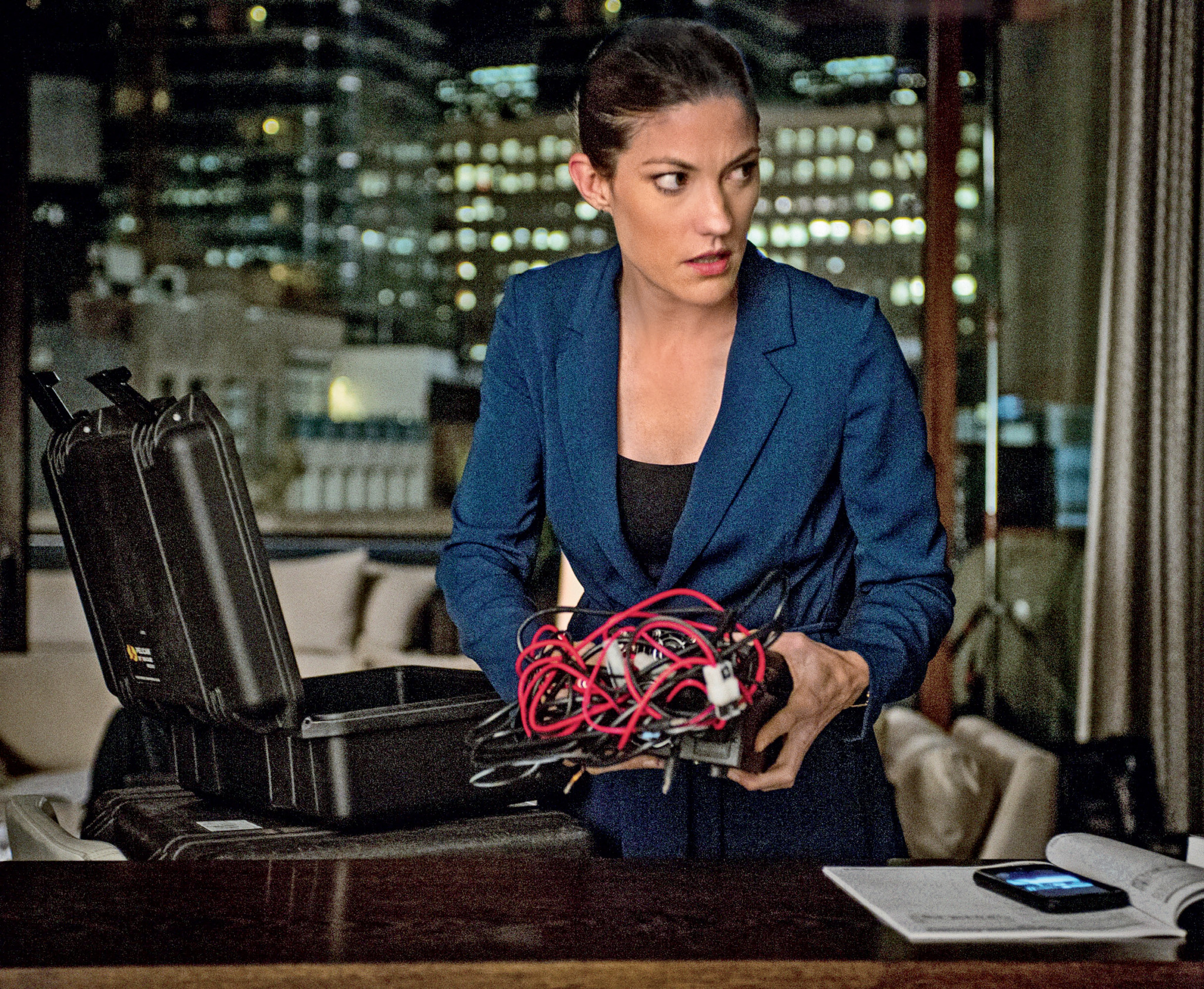 Jennifer Carpenter as Rebecca Harris in Limitless