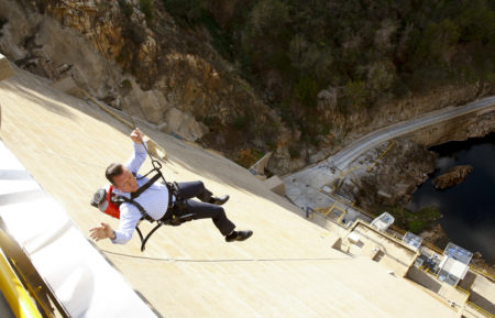 Robert Patrick scaling a dam in Scorpion