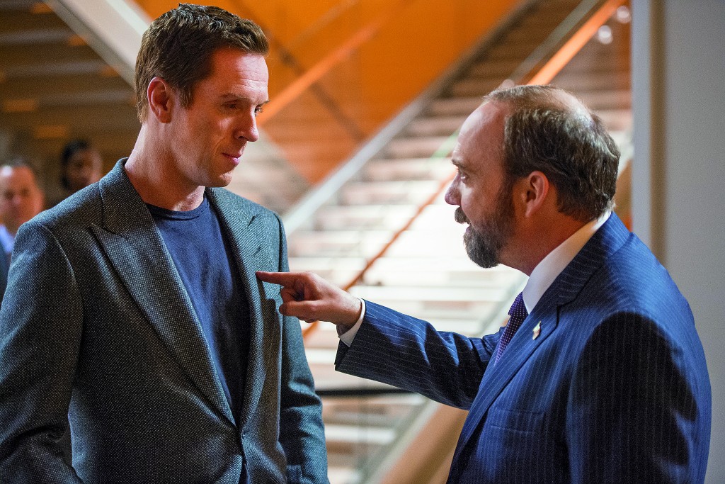 Damian Lewis as Bobby Axelrod and Paul Giamatti as Chuck Rhoades in Billions - Season 1, Episode 1