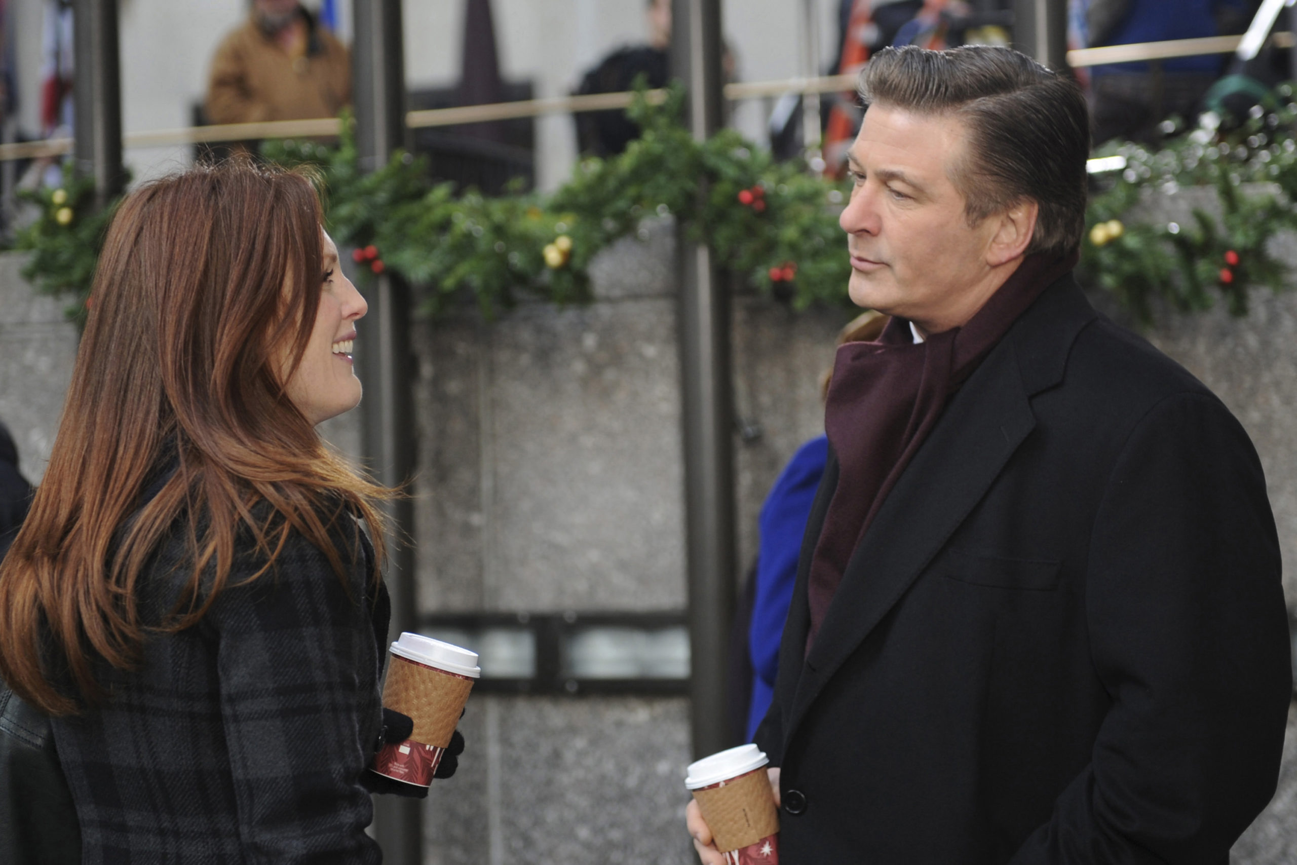 Julianne Moore as Nancy, Alec Baldwin as Jack in 30 Rock - 'Secret Santa'