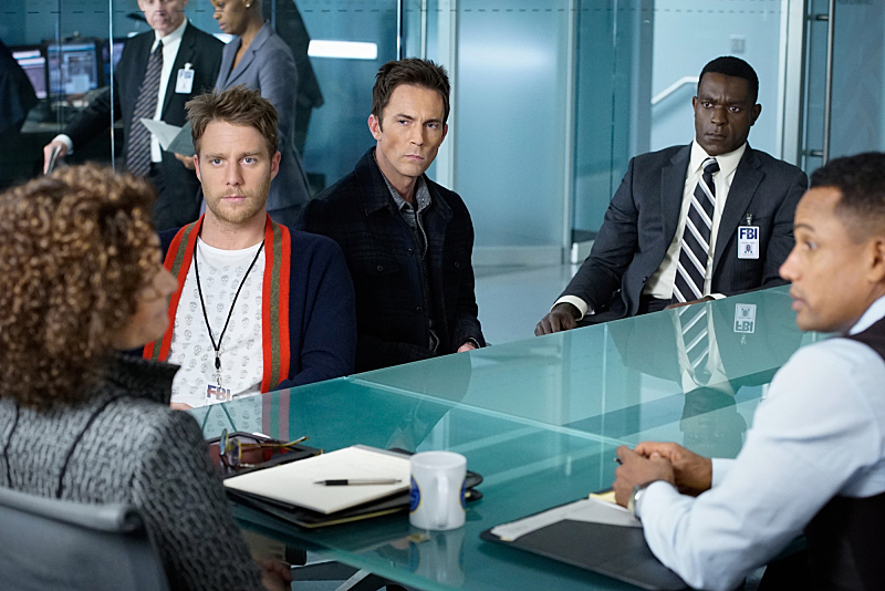 Mary Elizabeth Mastrantonio as SAC Nasreen 'Naz' Pouran, Jake McDorman as Brian Finch, Desmond Harrington as Agent Casey Rooks, Michael Shaw as Agent Mike and Hill Harper as Agent Spelman Boyle in Limitless - 'This is Your Brian On Drugs'