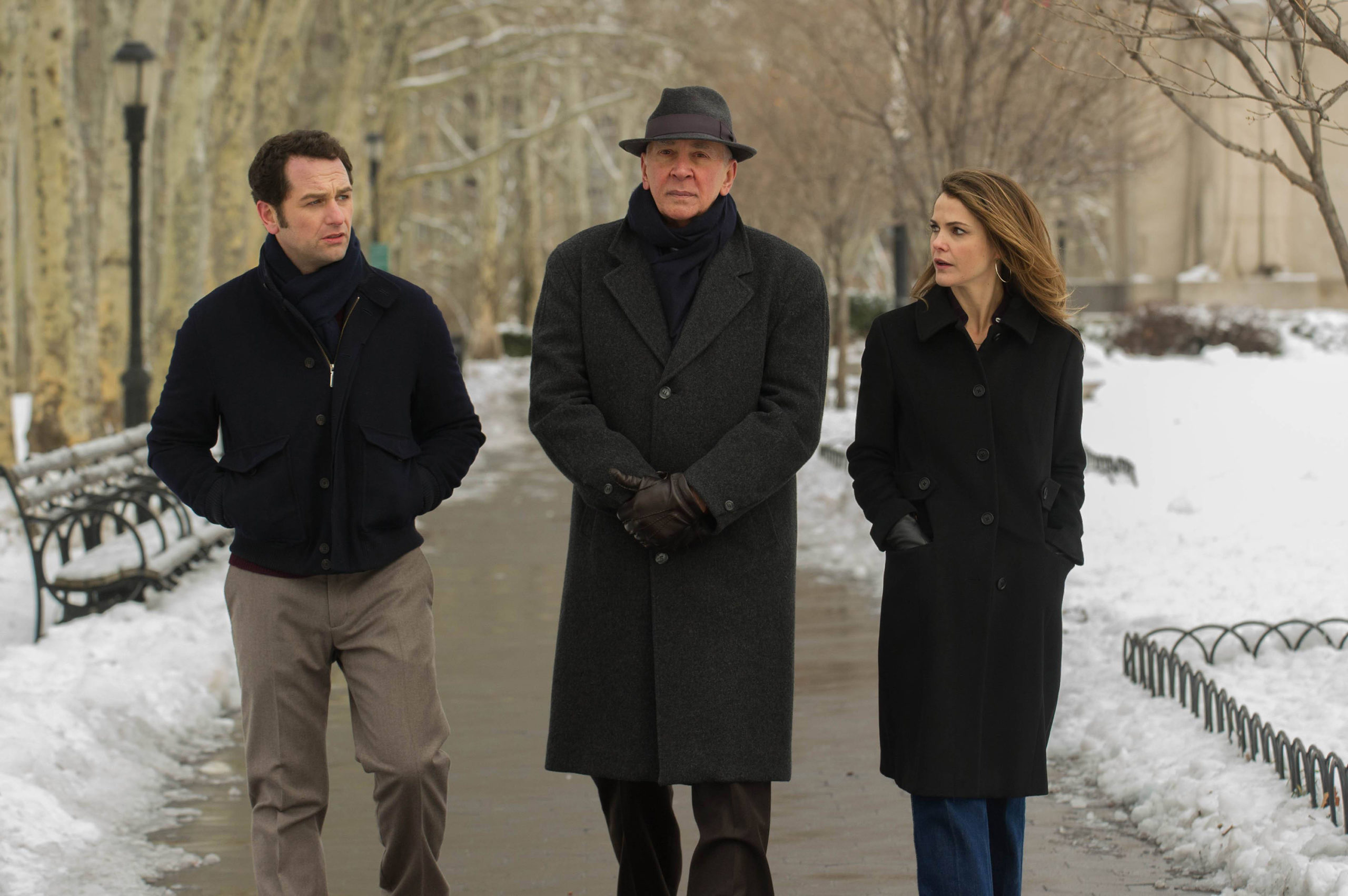 The Americans - Matthew Rhys as Philip Jennings, Frank Langella as as Gabriel, Keri Russell as Elizabeth Jennings - Season 2 - 'Do Mail Robots Dream of Electric Sheep'