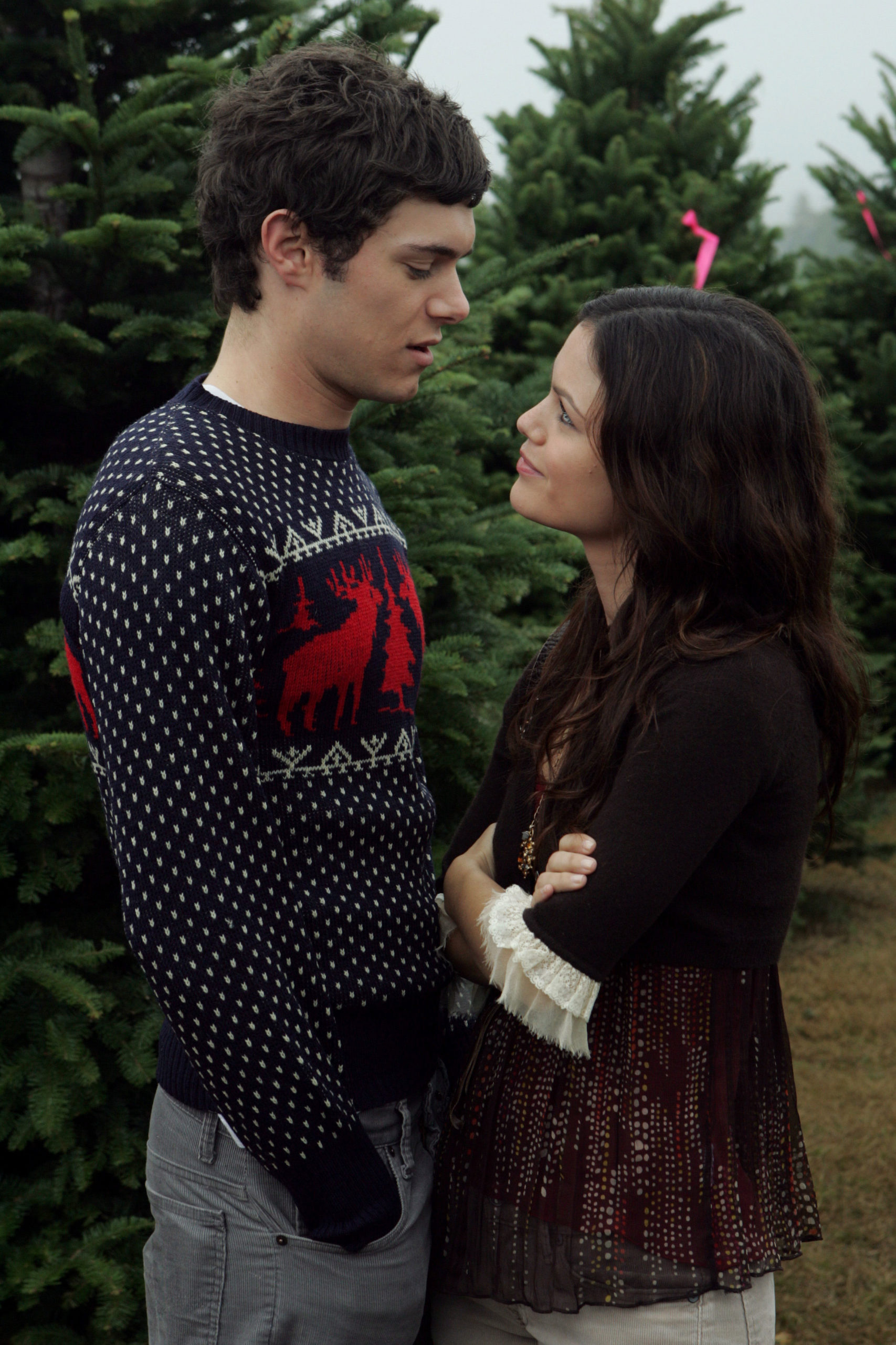 THE O.C. - Christmas Sweaters - Adam Brody, Rachel Bilson