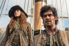 Black Sails - Season 3 - Clara Paget (as Anne Bonny) and Toby Schmitz (as Jack Rackham)