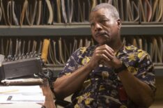 Carl Weathers in Colony - Season 1