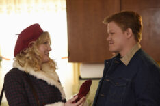 Kirsten Dunst as Peggy Blumquist and Jesse Plemons as Ed Blumquist in Fargo