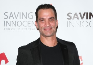 Johnathon Schaech