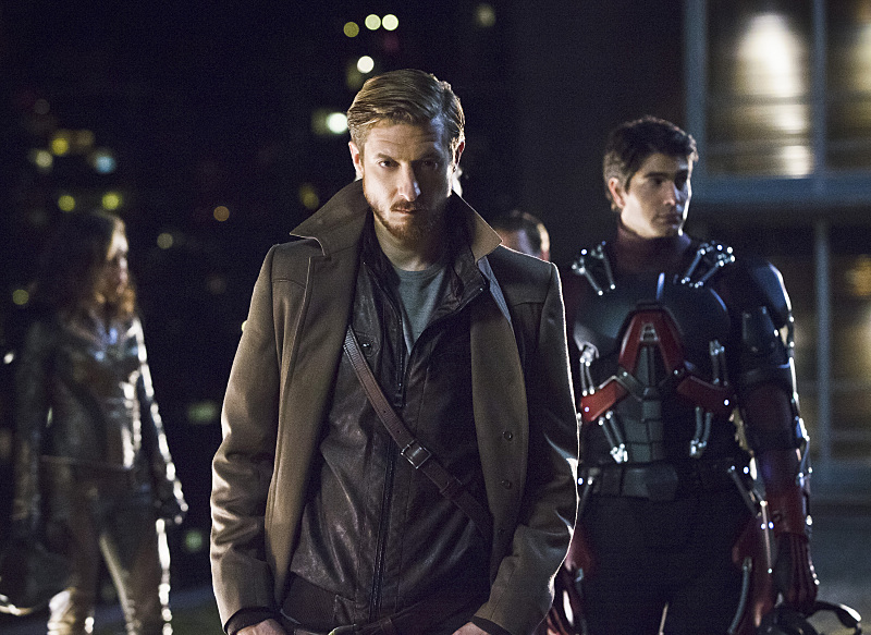 Arthur Darvill as Rip Hunter and Brandon Routh as Ray Palmer/Atom in Legends of Tomorrow - 'Pilot, Part 1'