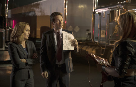 The X-Files - 'Mulder & Scully Meet the Were-monster' - Gillian Anderson and David Duchovny