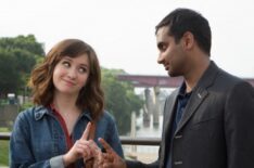 Noël Wells and Aziz Ansari in Master of None