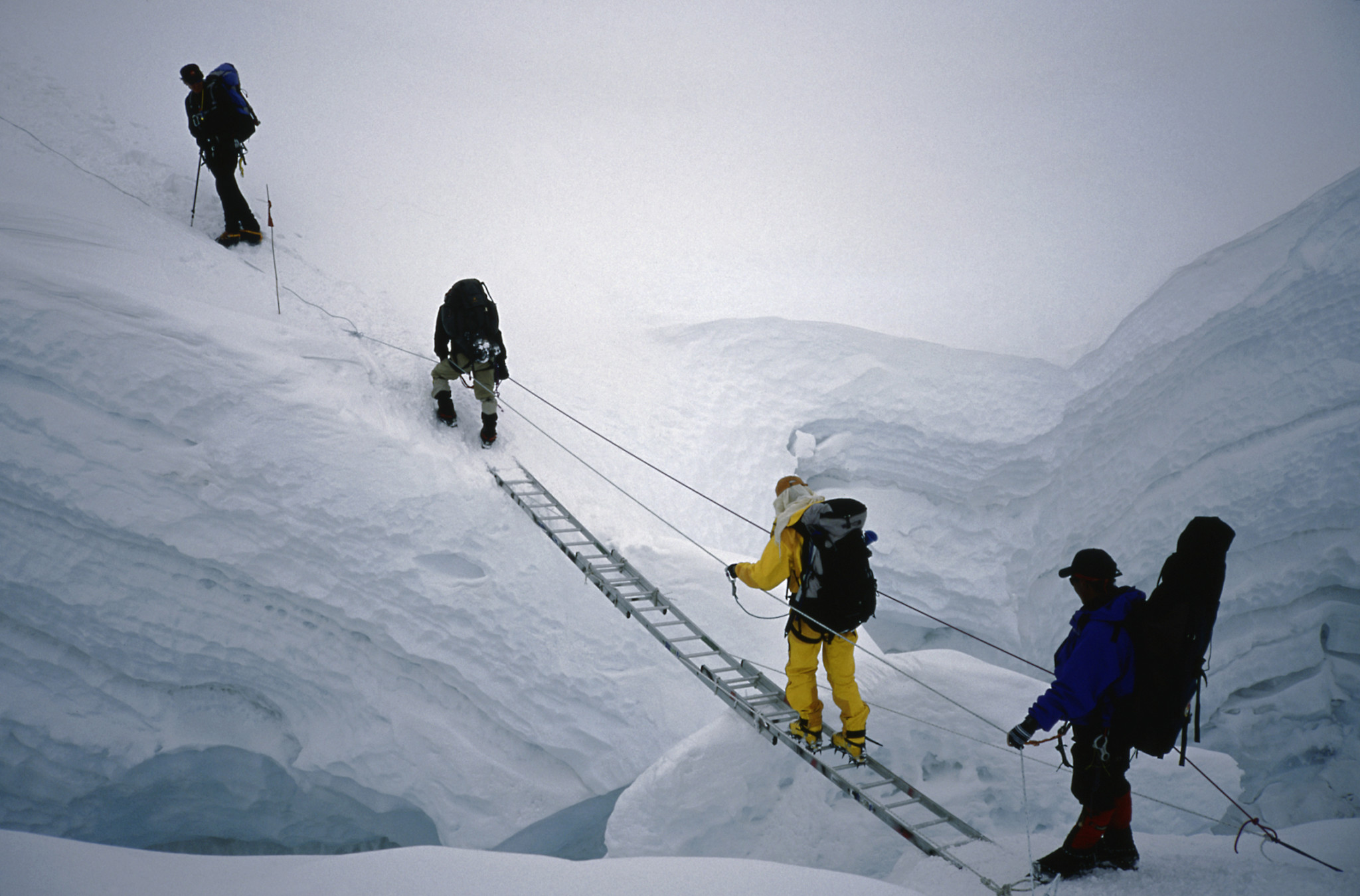 NatGeo - surviving_everest_42HR