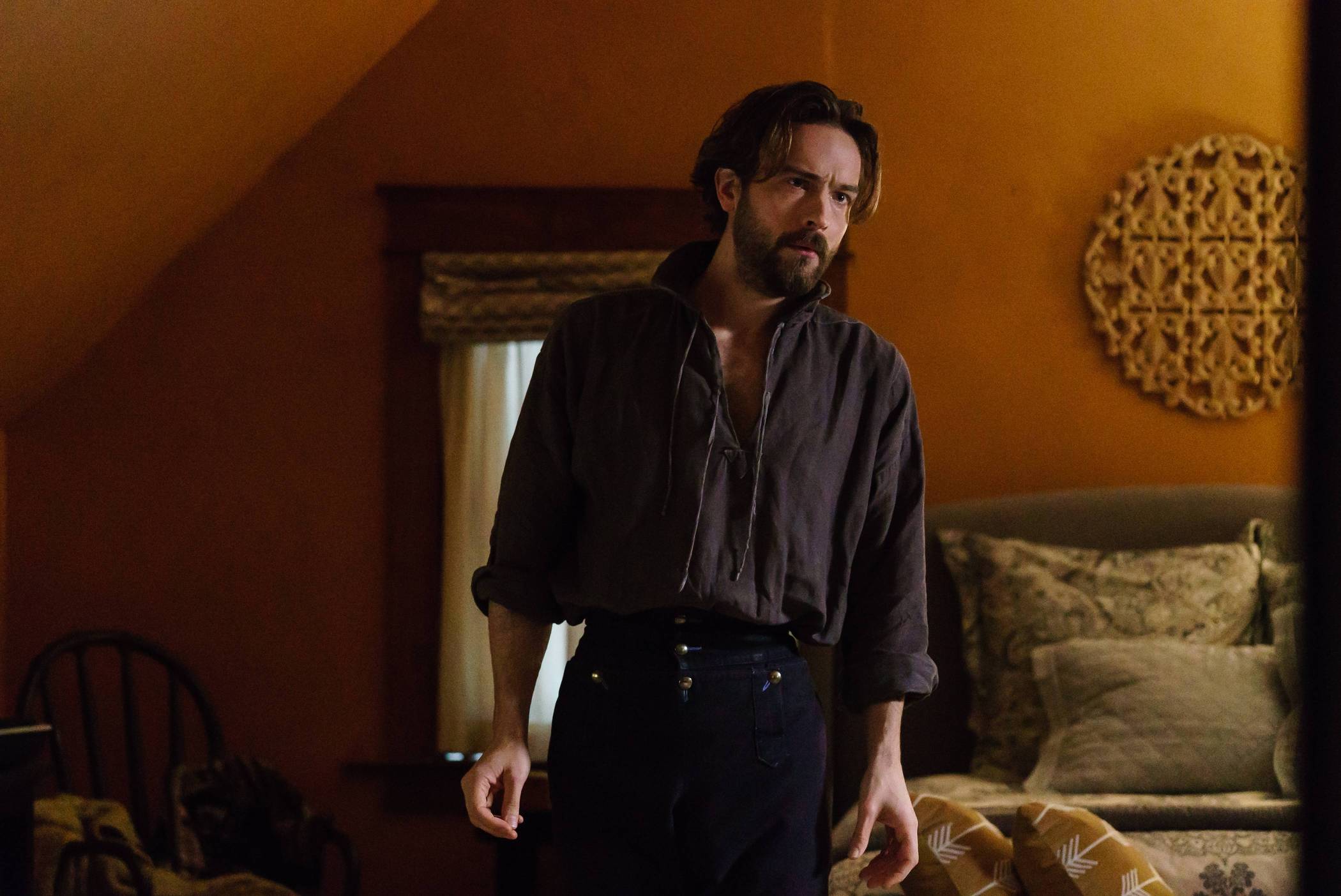 Tom Mison in the 'One Life' winter premiere episode of Sleepy Hollow