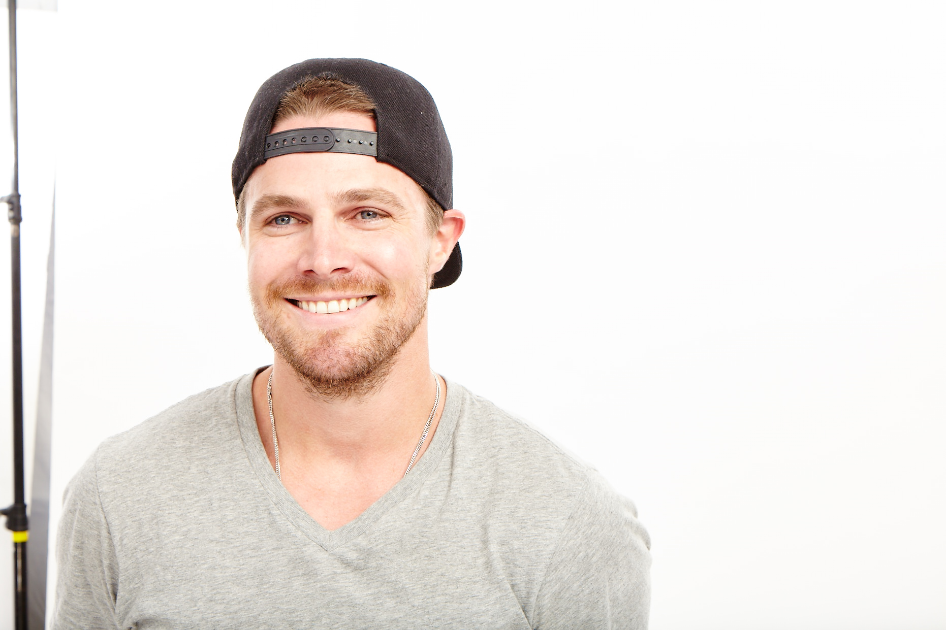 Arrow S Stephen Amell Opens Up About Oliver S Secret And His Favorite Episode