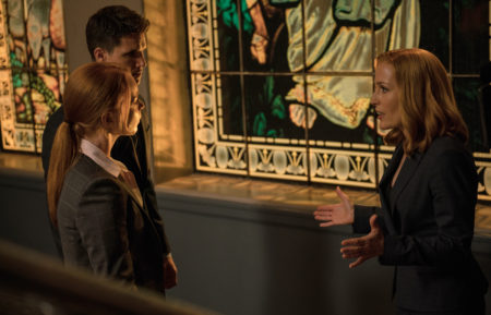 X Files, Gillian Anderson, Lauren Ambrose, Robbie Amell