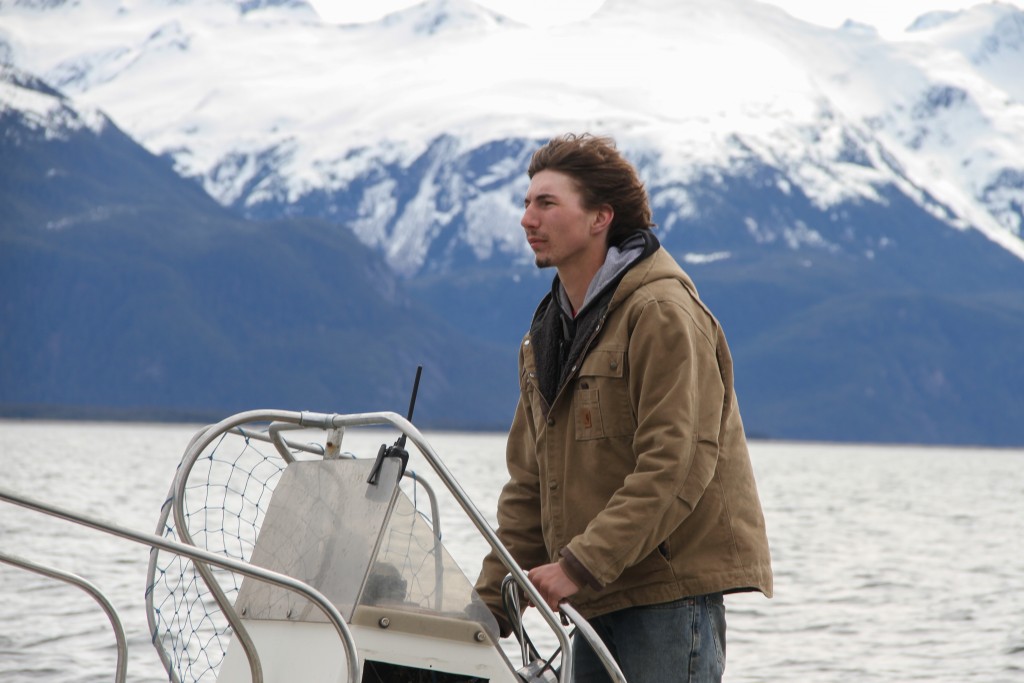 Parker Schnabel drives the boat to meet Gene Cheeseman on Gold Rush